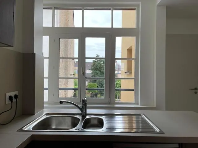 Louise De La Maison Saint-josse Апартаменты